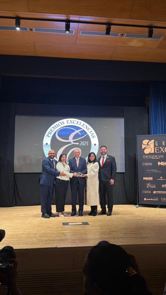 Playa del Carmen gana en FITUR 2026 el Premio Excelencias Turísticas 2025 por la “Ruta de la Miel y la Selva”