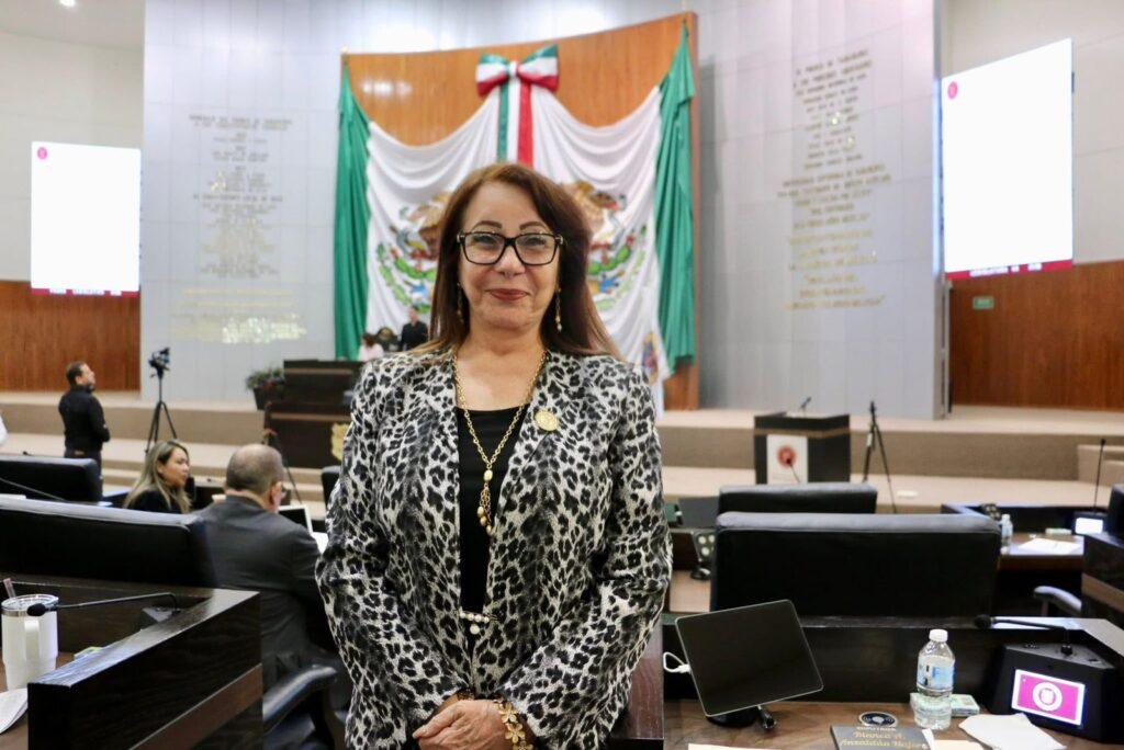 Blanca Anzaldúa Nájera fue la primera mujer del gabinete en comparecer ante el Congreso de Tamaulipas
