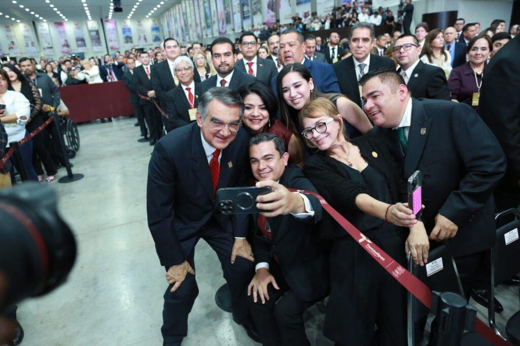 El devenir de Tamaulipas se erige sobre un llamado a la unidad y la vigilancia, confrontando la amenaza de las noticias falsas y las pretensiones oligárquicas.